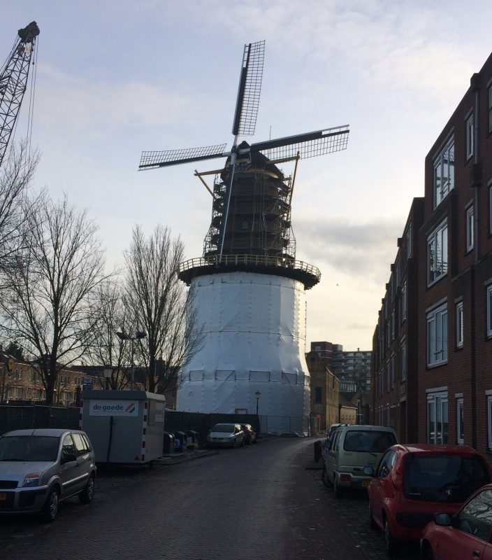 Molen in krimpfolie